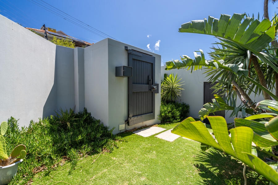 4 Bedroom Property for Sale in Fresnaye Western Cape